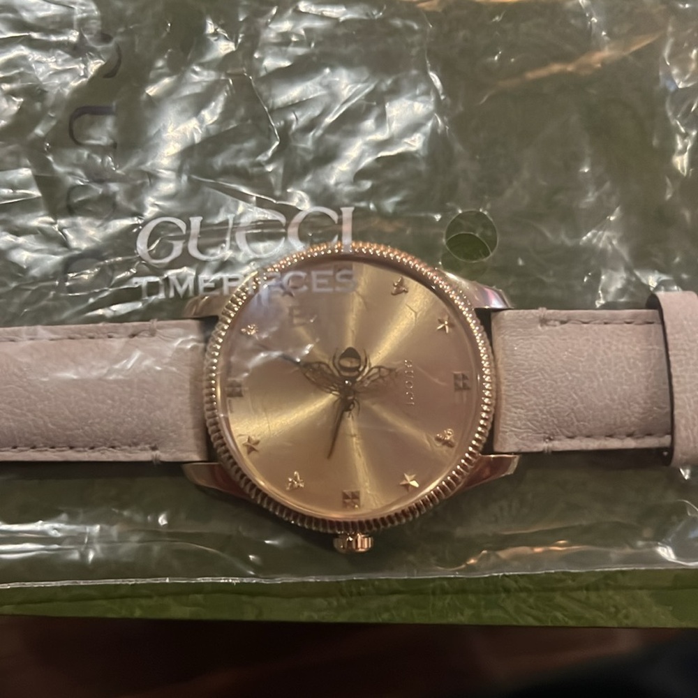 Gucci Bee Timepiece - AUTHENTIC